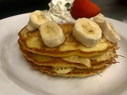 Holiday Inn Cleveland-Mayfield by IHG