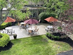 Holiday Inn Cleveland-Mayfield by IHG