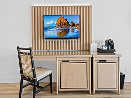 Beachcomber Resort & Club