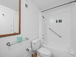 Beachcomber Resort & Club