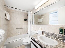 Beachcomber Resort & Club