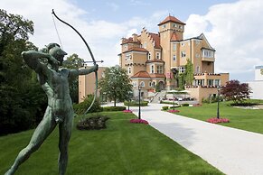 Schloss Mönchstein Hotel