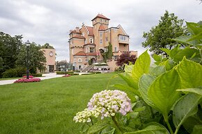 Schloss Mönchstein Hotel