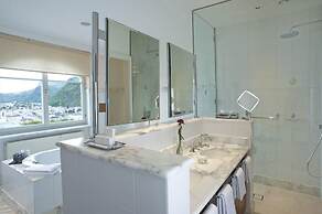 Schloss Mönchstein Hotel