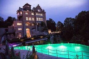 Schloss Mönchstein Hotel