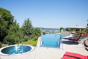 Schloss Mönchstein Hotel