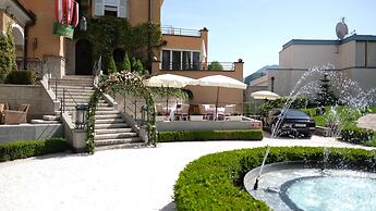 Schloss Mönchstein Hotel