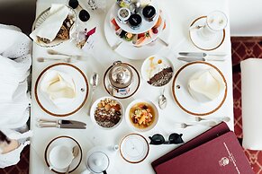 Schloss Mönchstein Hotel