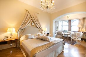 Schloss Mönchstein Hotel