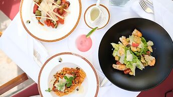 Schloss Mönchstein Hotel