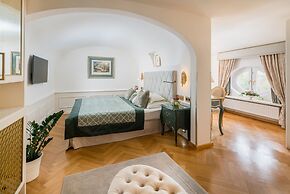 Schloss Mönchstein Hotel