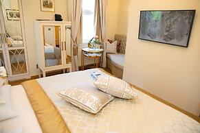 Schloss Mönchstein Hotel