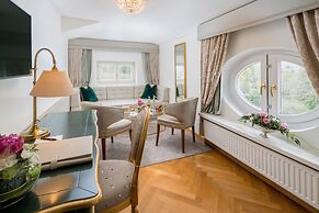 Schloss Mönchstein Hotel