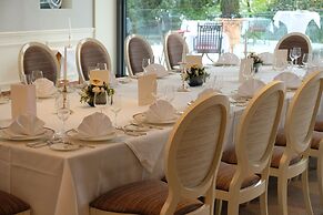 Schloss Mönchstein Hotel