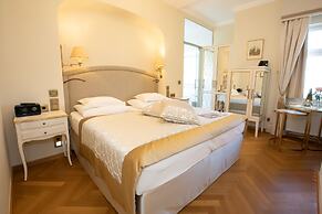 Schloss Mönchstein Hotel