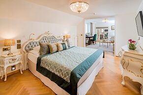 Schloss Mönchstein Hotel