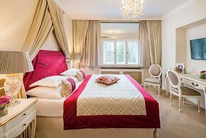 Schloss Mönchstein Hotel