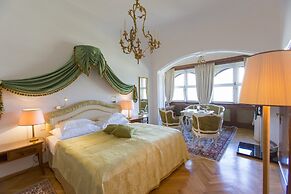 Schloss Mönchstein Hotel