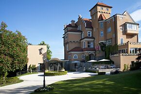Schloss Mönchstein Hotel