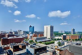 Courtyard By Marriott Detroit Downtown