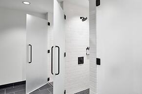 Courtyard By Marriott Detroit Downtown