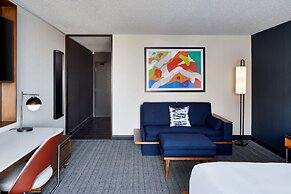 Courtyard By Marriott Detroit Downtown