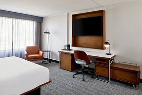Courtyard By Marriott Detroit Downtown