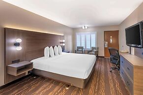 Best Western Plus Stovall's Inn