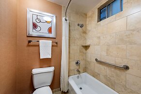 Best Western Plus Stovall's Inn