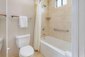 Best Western Plus Stovall's Inn