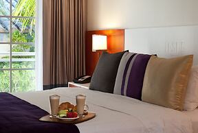 Leslie Hotel Ocean Drive