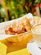 Leslie Hotel Ocean Drive