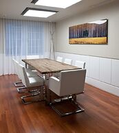 Leslie Hotel Ocean Drive