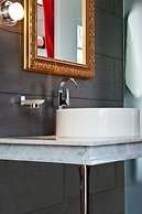 Leslie Hotel Ocean Drive