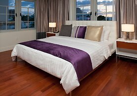 Leslie Hotel Ocean Drive