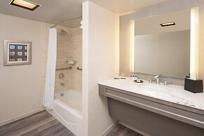 Sheraton Detroit Novi Hotel