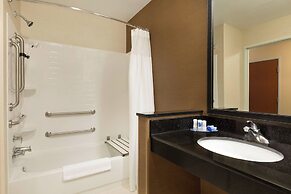 Fairfield Inn & Suites Bismarck South