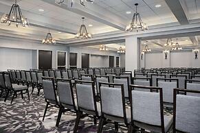 Embassy Suites by Hilton Crystal City National Airport