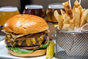 Embassy Suites by Hilton Crystal City National Airport