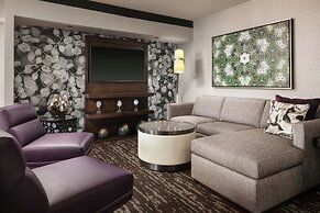 Embassy Suites by Hilton Crystal City National Airport