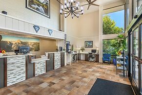 Best Western Plus Sonora Oaks Hotel & Conference Center
