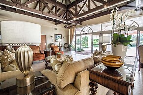 Comfort Suites Paradise Island