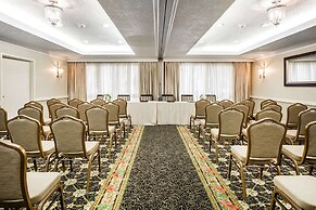 Comfort Suites Paradise Island