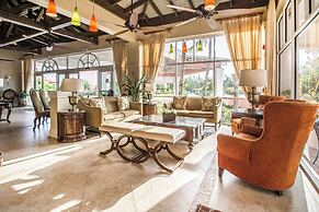 Comfort Suites Paradise Island