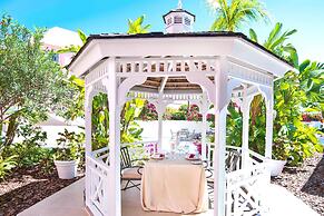 Comfort Suites Paradise Island