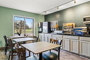 Days Inn by Wyndham Black River Falls I-94 on ATV Trail