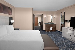 Embassy Suites by Hilton Phoenix Biltmore