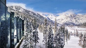 Everline Resort and Spa, Lake Tahoe