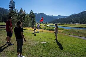 Everline Resort and Spa, Lake Tahoe