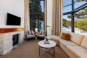 Everline Resort and Spa, Lake Tahoe